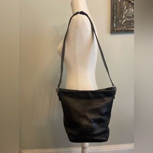 Vintage Black Leather Coach Legacy Bucket Bag Style Shoulder Purse Bag J4D-9186